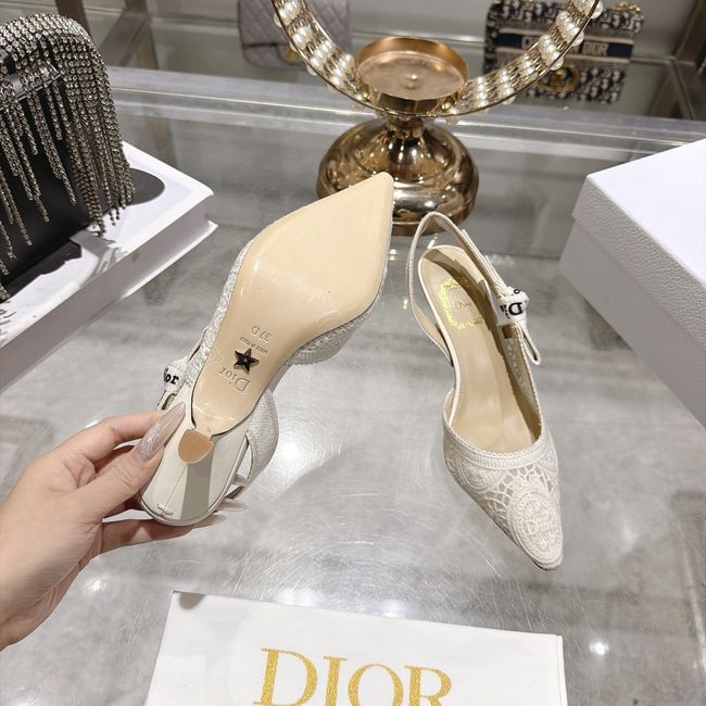 JAdior Slingback Pump Embroidered Plumetis CV642-4